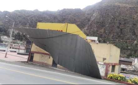 Indeci evalúa daños en distritos ubicados en Lima, Huancavelica y Ayacucho por vientos fuertes El Instituto Nacional de Defensa Civil (indeci) inició la evaluación de daños y necesidades en los