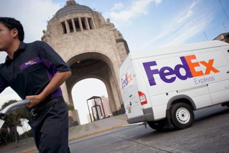 Instrucciones para calcular tarifas Servicios de FedEx Express Nacional Encuentra la zona de envío Usa los grupos de códigos postales (letras) de origen y destino obtenidos en el paso anterior para