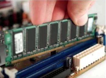 MEMORIA RAM Almacena temporalmente los programas o datos que se están ejecutando