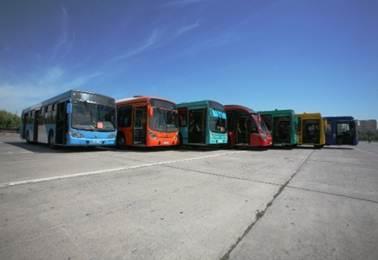 Buses Dado el compromiso del MTT con mejorar la calidad de servicio, es que se ha establecido el concepto de Buses con Atributos Especiales.