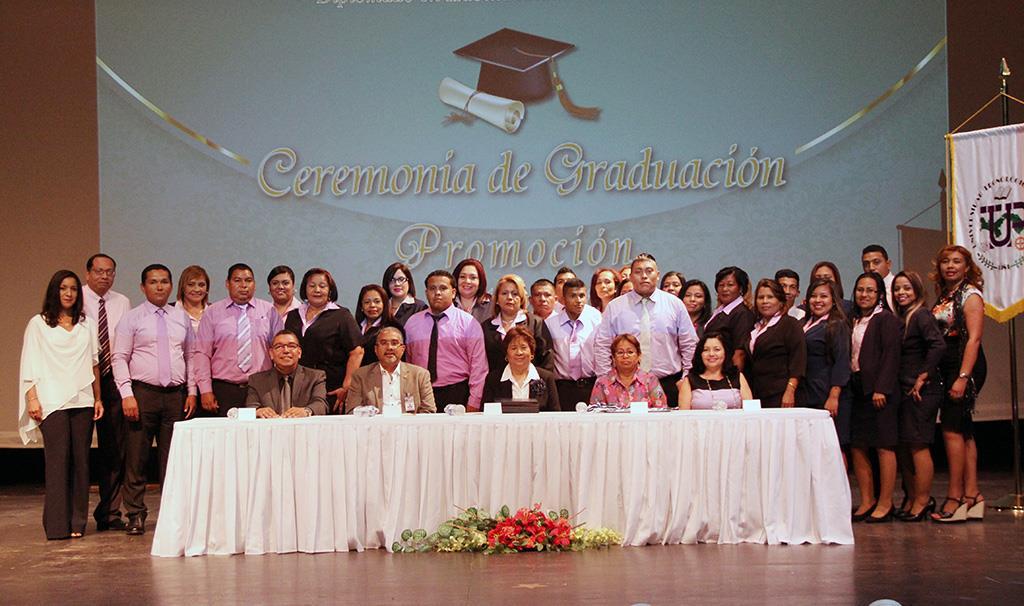 (Fecha: 13/enero/2017) Participación en la Ceremonia de Graduación del Centro de Tele Educación Víctor