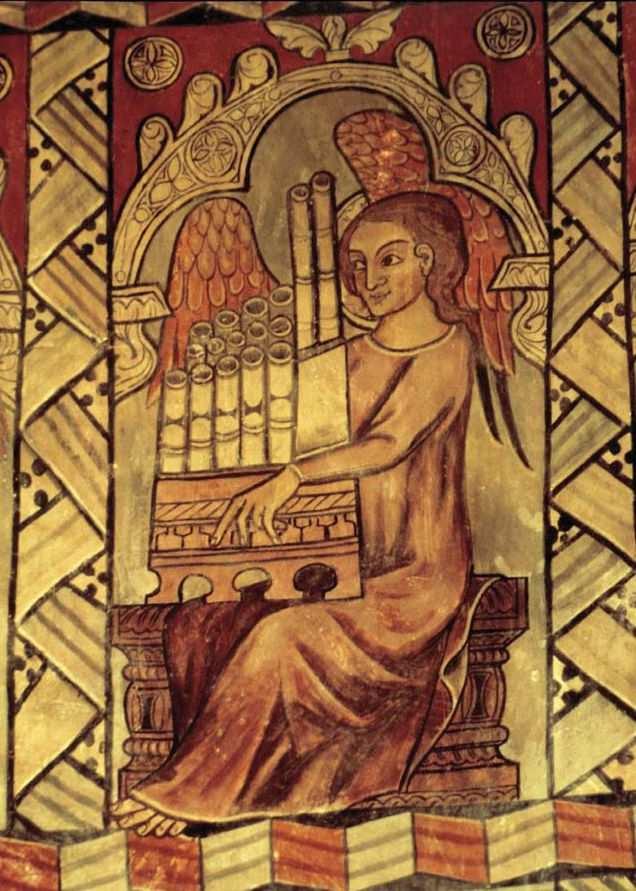 - Los instrumentos musicales en la Edad Media Apenas nos han quedado instrumentos originales procedentes de la Edad Media, pero ello no ha impedido que se hayan podido reconstruir en la actualidad