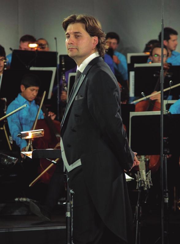 TRINIDAD MONTERO LA TRINI CANTAORA Desde 2014, Mielgo es Director de la OSIB (Orquesta Sinfónica de las Islas Baleares).