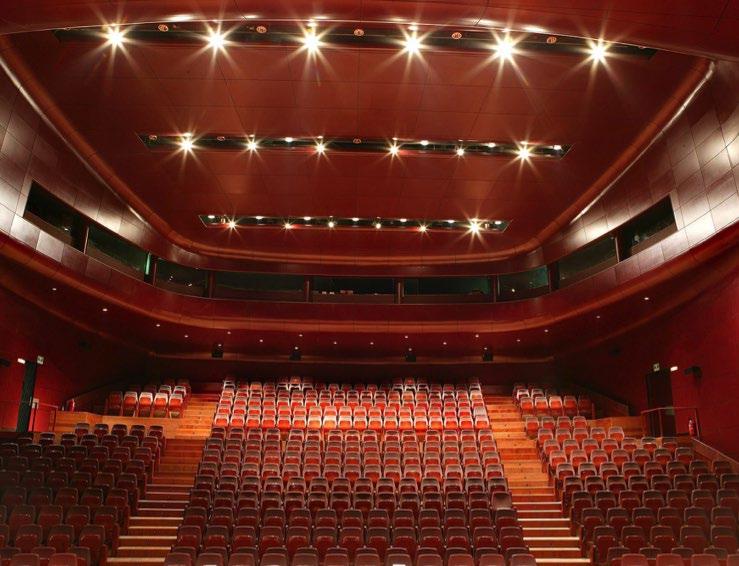 AUDITORIO NACIONAL DE MÚSICA. SALA SINFÓNICA MADRID El lugar elegido es el Auditorio Nacional de Música, la Sala Sinfónica con capacidad para 692 personas.