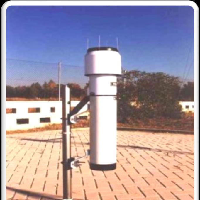 El pluviómetro es el aparato que sirve para medir la precipitación que cae en la superficie de la tierra en forma de lluvia, nieve, granizo, entre otros.