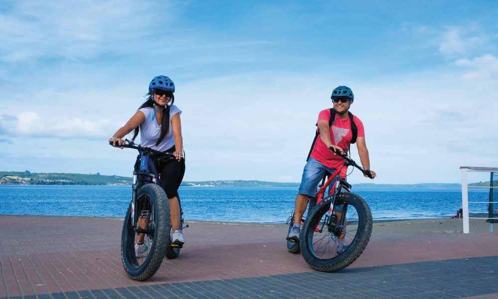BIKE TOUR QUELLÓN Duración: 2 horas Desde 1 pasajeros Bicicleta/ Casco Box lunch Guía RENT A BIKE Bicicleta/