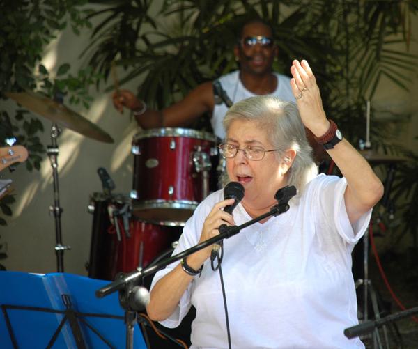 www.juventudrebelde.cu Sara González, cantautora cubana.