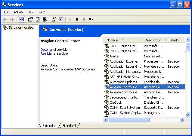 Desplazarse por la aplicación Figura A. Ventana Servicios Herramienta de administración La herramienta de administración se utiliza para configurar los ajustes de Control Center Server.