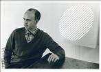 Nº: D221 Ibáñez (Vicente Ibáñez Gámez) Sempere, sentado, en su estudio de Madrid 1962 ca. bl/n 17,7 x 11,4 cm Fondo Documental Eusebio Sempere.