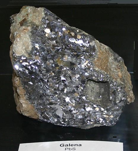 Peso específico o densidad Densidad = masa de un mineral por unidad de volumen (m/v).