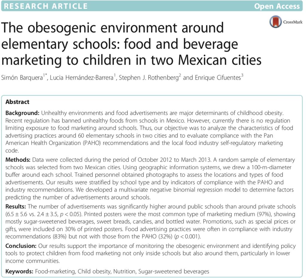 Entorno tóxico alrededor de las escuelas en México Mas anuncios de comida y bebidas chatarra alrededor de las escuelas