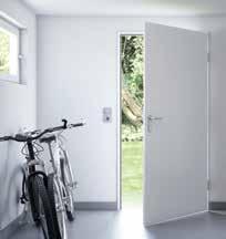 Puertas exteriores de acero o aluminio Mejor aislamiento térmico y más seguridad Las puertas exteriores de Hörmann son el