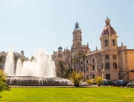 Valencia es igual a comercio, cultura, cine, teatro, museos, música y negocios.
