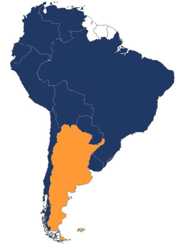 Población y demografía Los 10 países seleccionados de América del Sur abarcan 17 millones de kilómetros cuadrados, en los que habitan 421 millones de personas.