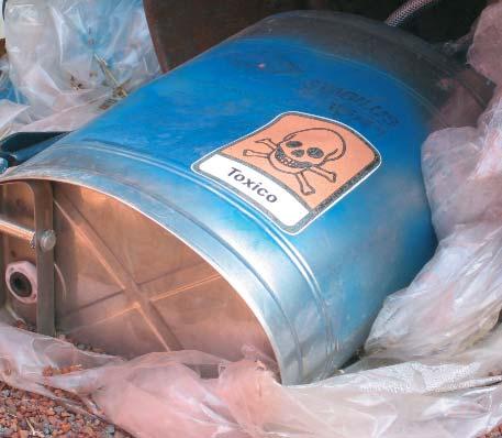 4. Residuos y sectores productivos 172 Inspecciones en materia de residuos peligrosos En desarrollo del Plan de Prevención y Gestión de Residuos Peligrosos de Andalucía (2004-2010), y de la normativa