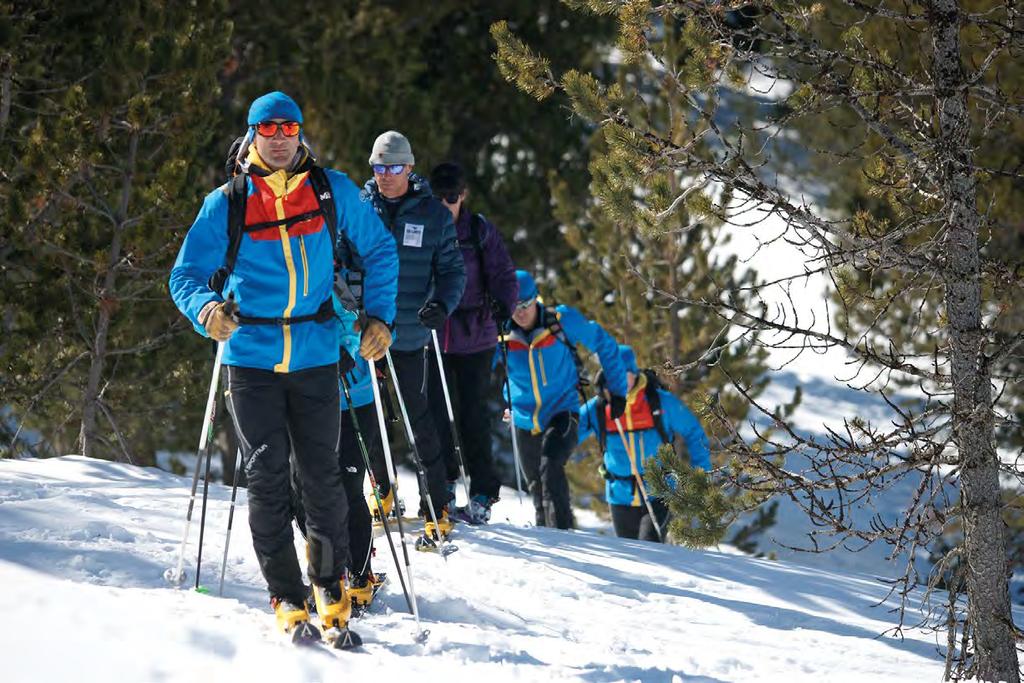 10 Grandvalira GMG (Grandvalira Mountain Guides) En la escuela de guías de montaña de Grandvalira, el esquí de montaña se incorpora