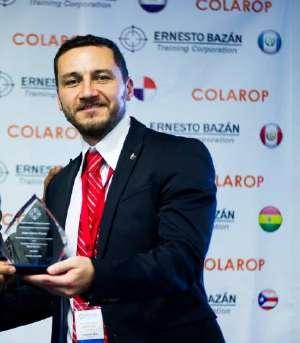 Facilitador: Juan Carlos Reyes De nacionalidad colombiana Consultor con amplia experiencia en proyectos de seguridad informática.