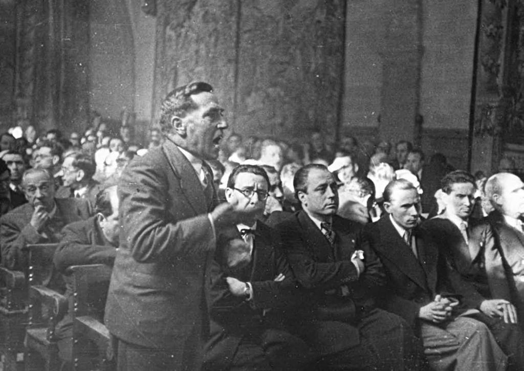 Montserrat, 1 de febrer de 1938 Intervenció de Miquel Santaló en la sessió de les Corts espanyoles celebrada al Monestir de