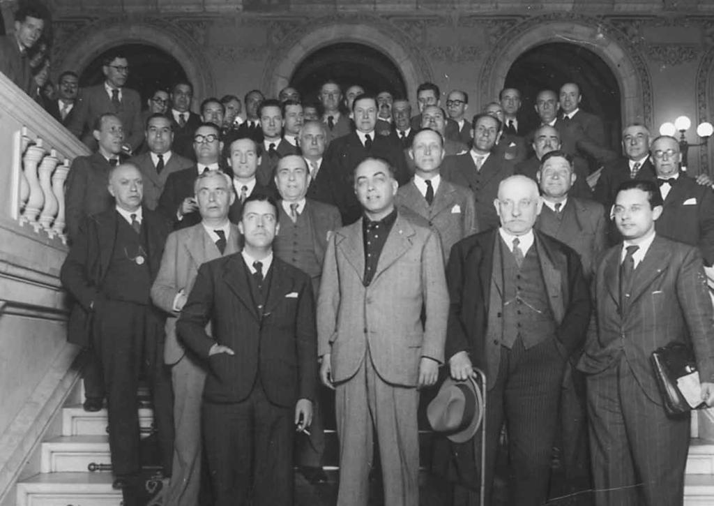 Barcelona, 20 de febrer de 1936 Els diputats d Esquerra reunits en la reobertura del Parlament després del bienni