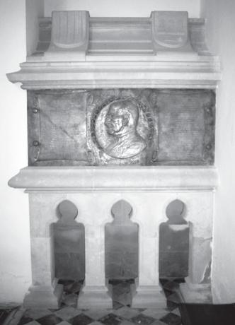 Tomba del canonge Jaume Almera. Foto Alexis Serrano.