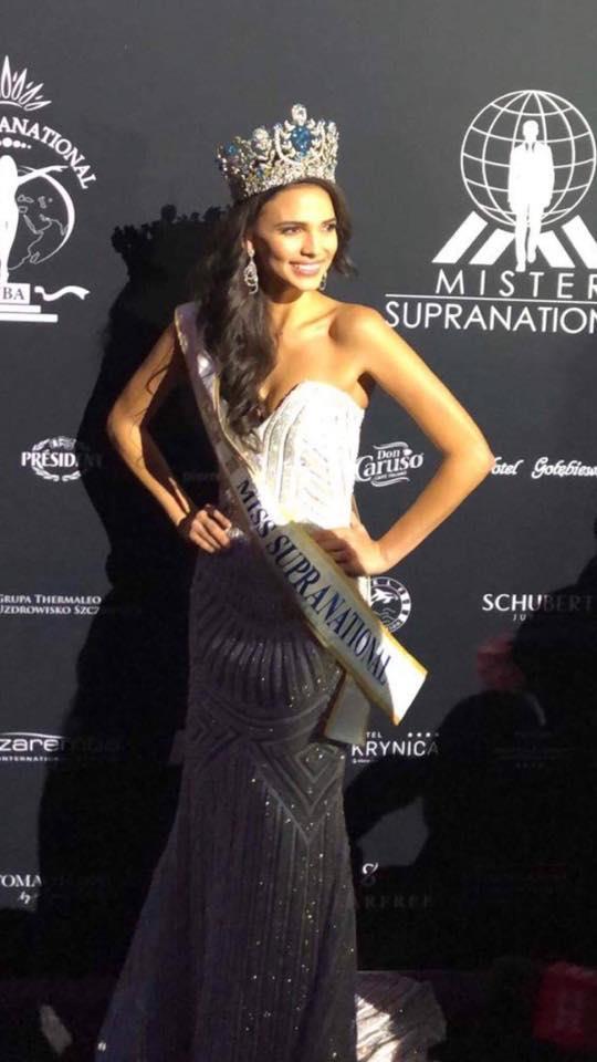 7 de diciembre de 2018. Valeria Vázquez Latorre originaria de la Isla del Encanto fue coronada Miss Supranational 2018 en Polonia.
