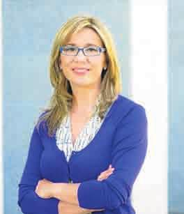 Secretaria del Consejo Económico y Social de Extremadura entre 2007-2011 y secretaria general en la Consejería de Industria, Energía y Medio Ambiente.