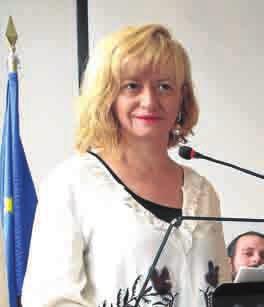 Trabajo y Seguridad Social de Badajoz, donde llegó a ser jefa de unidad. Directora General de Trabajo de 2012 a 2014, fue consejera de Empleo, Mujer y Políticas Sociales los años 2014 y 2015.